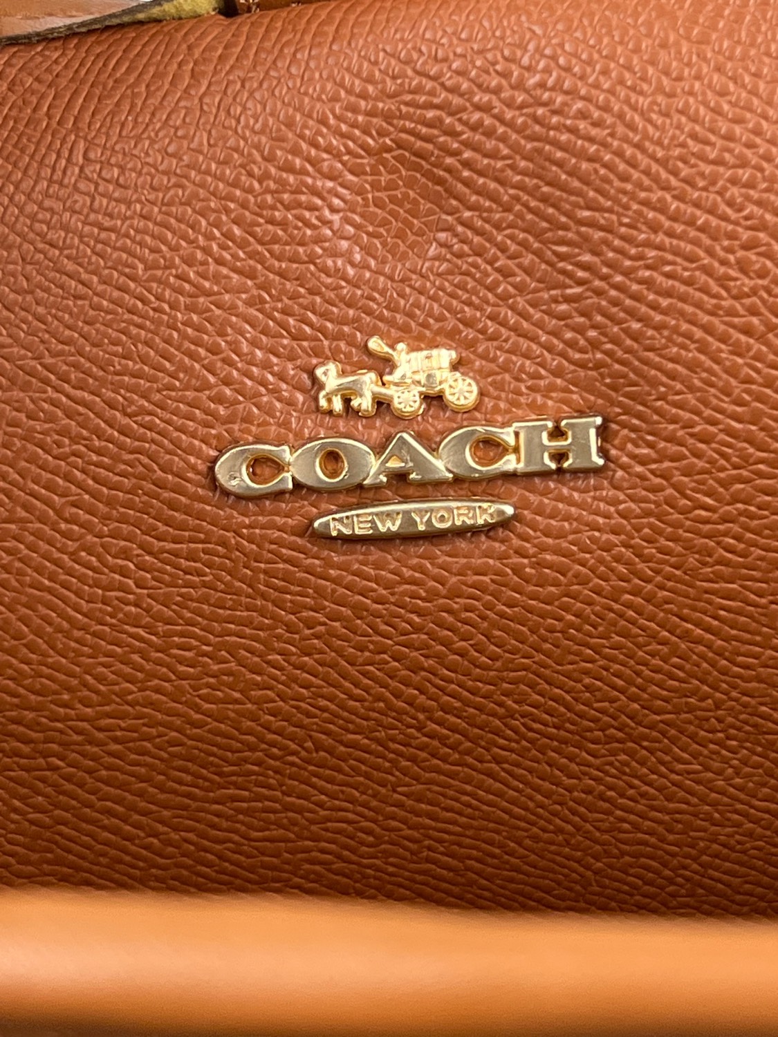 کیف برند COACH رنگ نسکافه ای - Image 10
