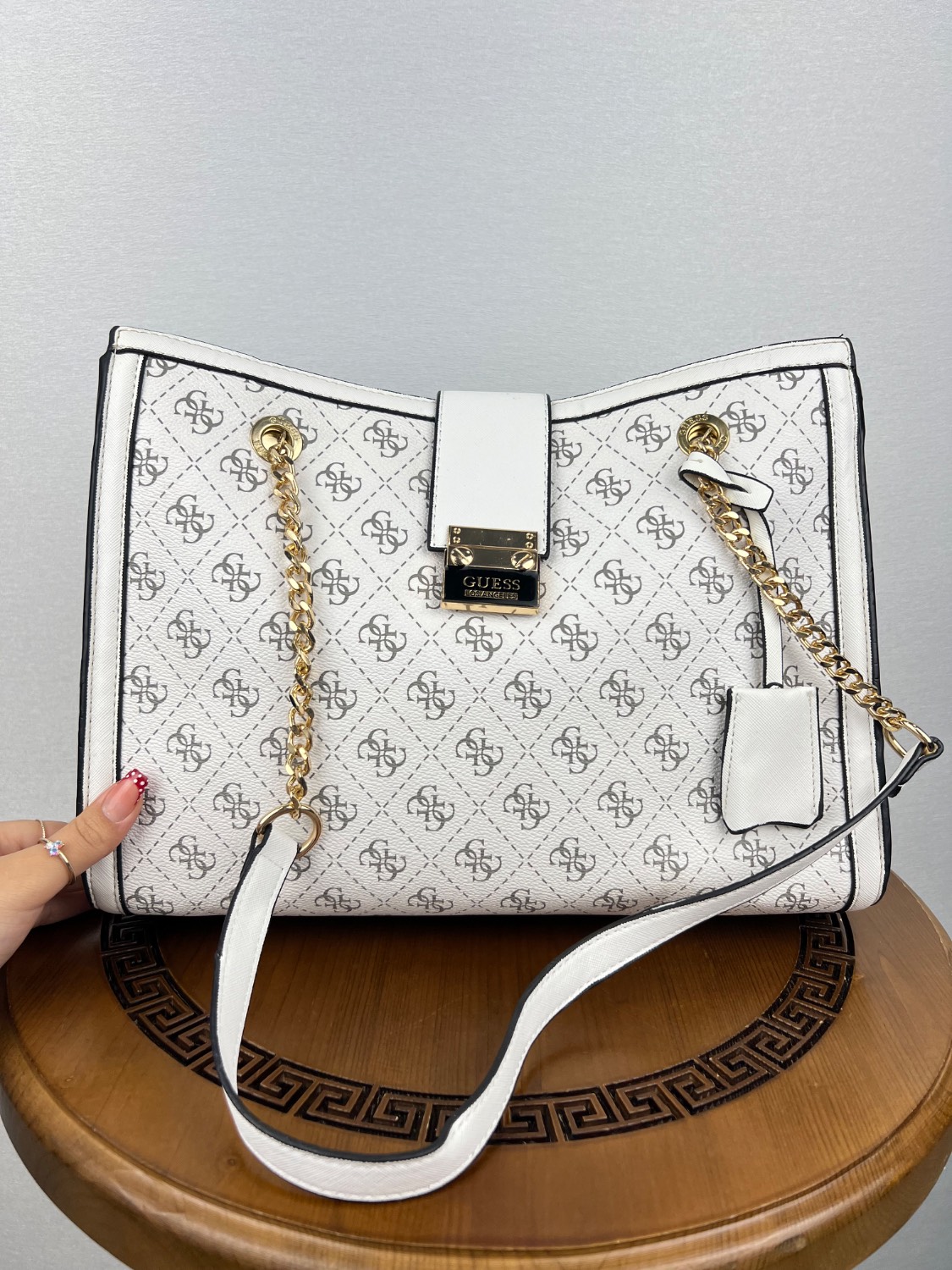کیف برند GUESS - Image 2