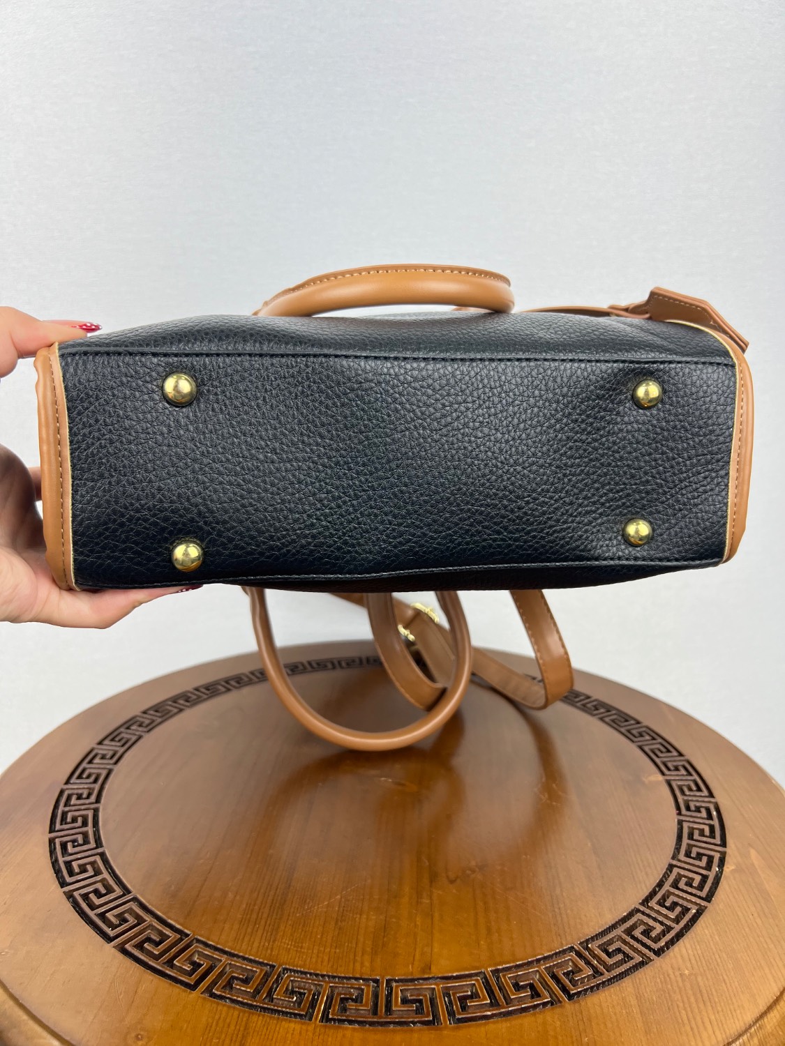 کیف وارداتی مشکی با دسته قهوه ای - Image 6