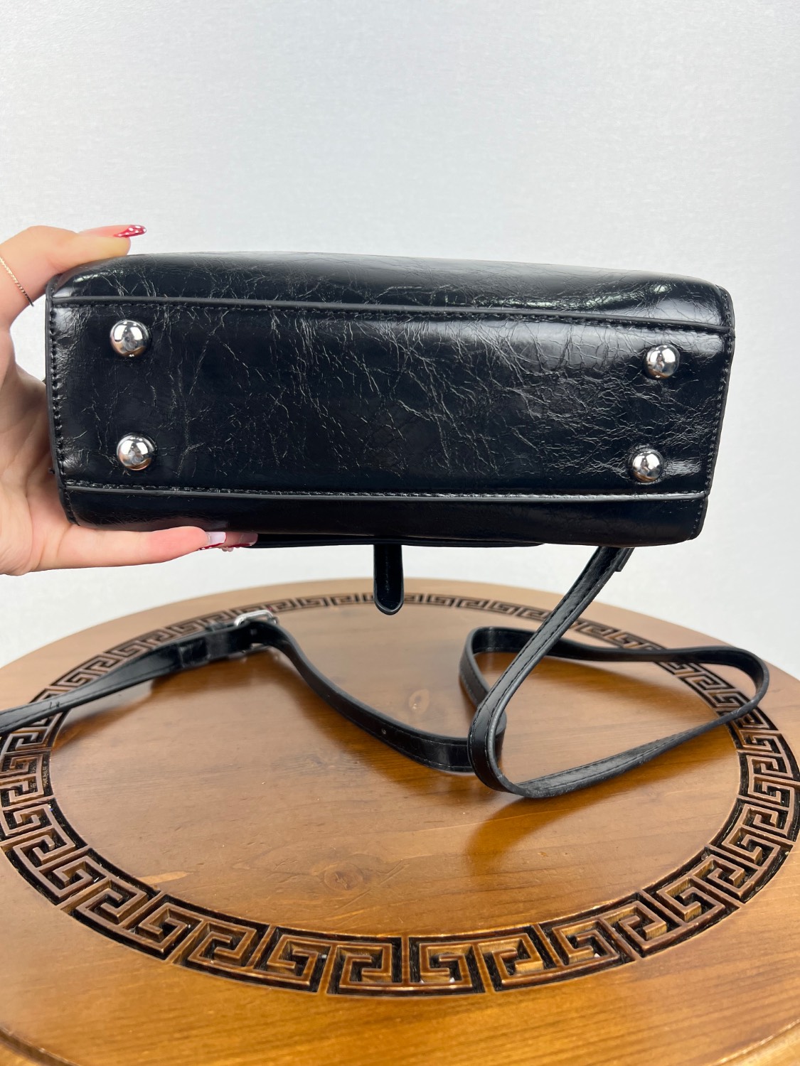 کیف وارداتی دستی و دوشی مشکی - Image 7