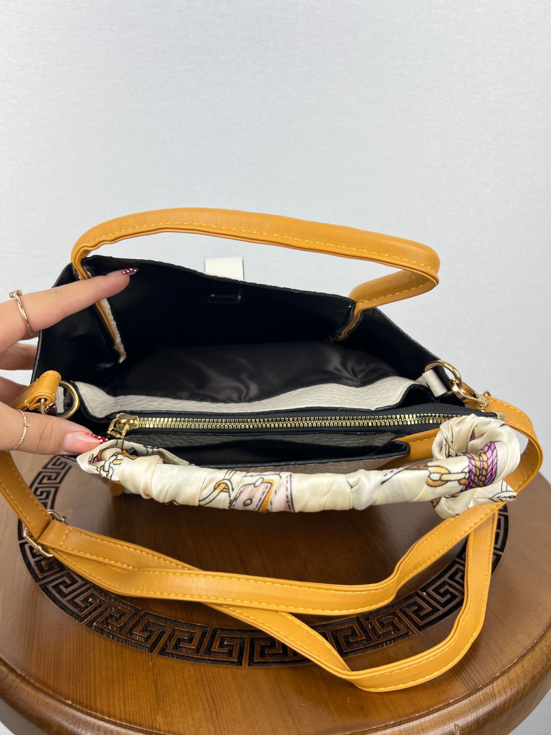 کیف دستی و دوشی وارداتی - Image 8