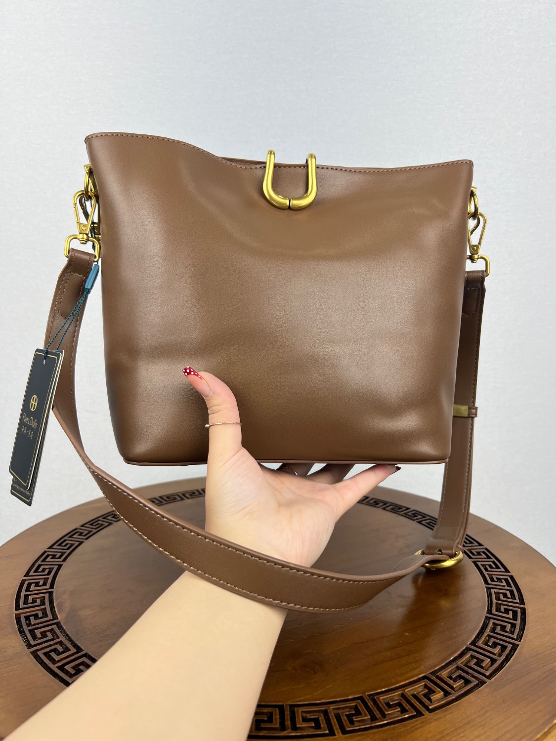 کیف دوشی (Flora Dolly ) قهوه ای - Image 3